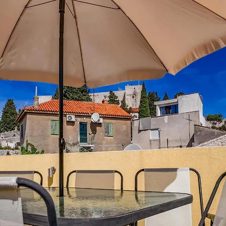 3 Bedroom Lovely In